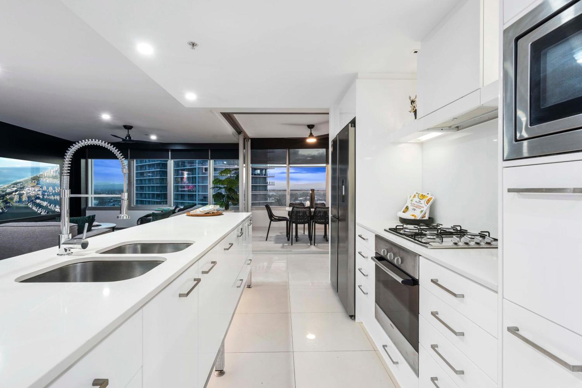 Q Tower At Surfers Paradise - Self Contained Apartments Голд-Кост Экстерьер фото