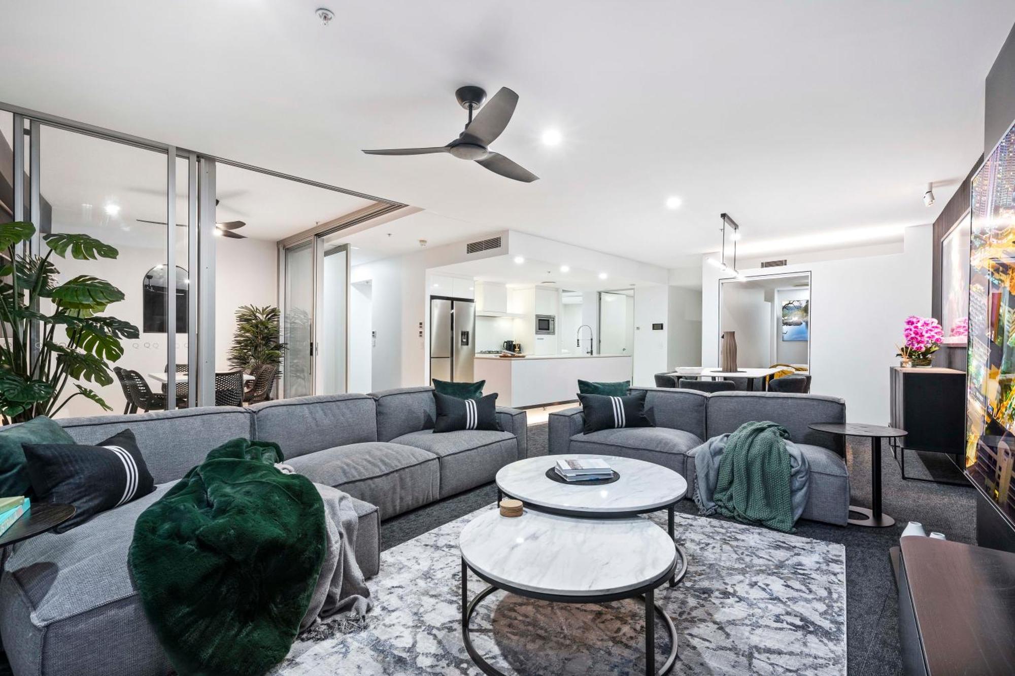 Q Tower At Surfers Paradise - Self Contained Apartments Голд-Кост Экстерьер фото