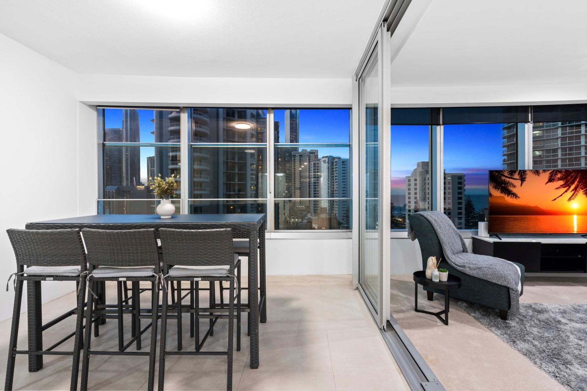 Q Tower At Surfers Paradise - Self Contained Apartments Голд-Кост Экстерьер фото