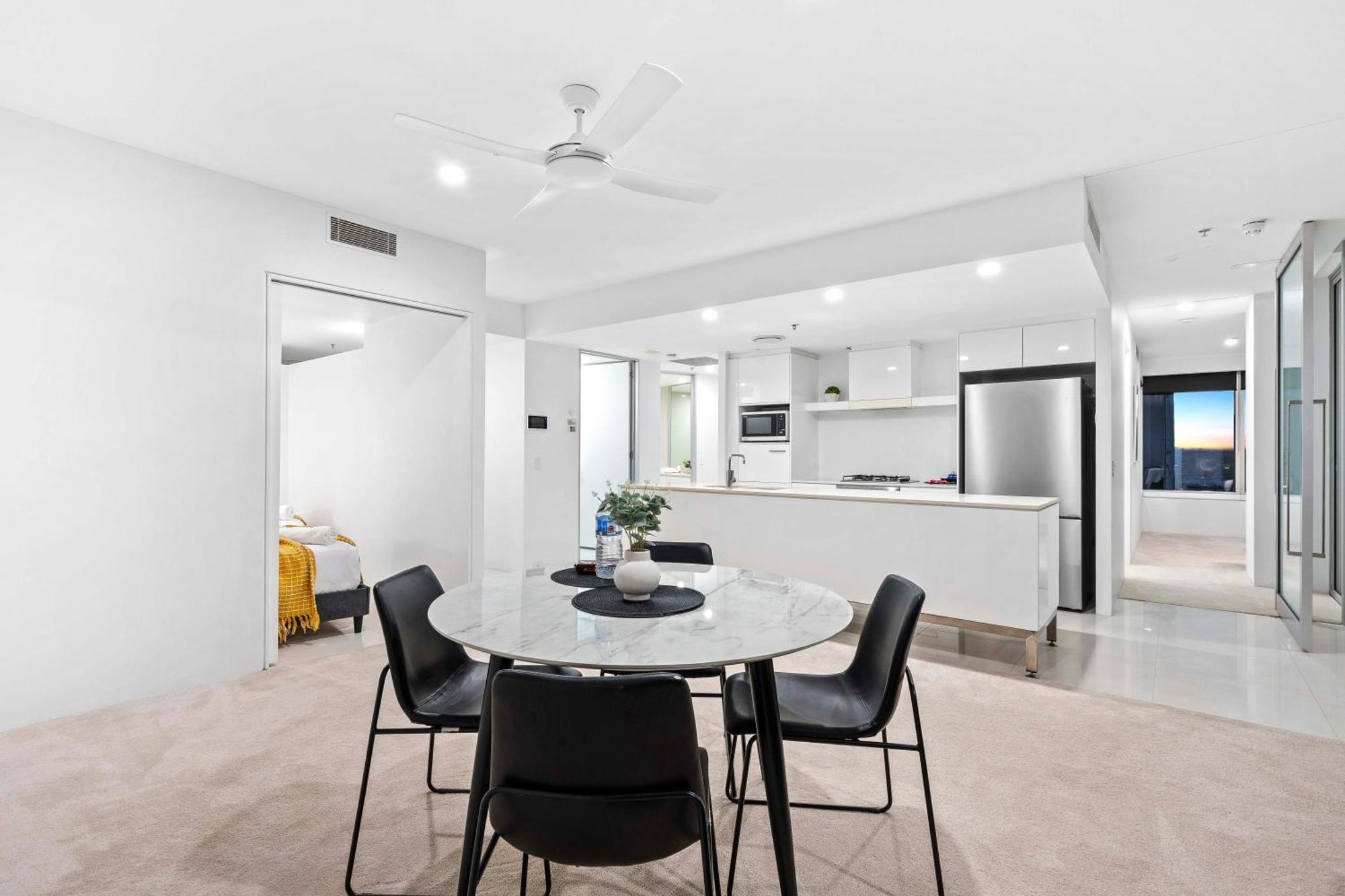 Q Tower At Surfers Paradise - Self Contained Apartments Голд-Кост Экстерьер фото