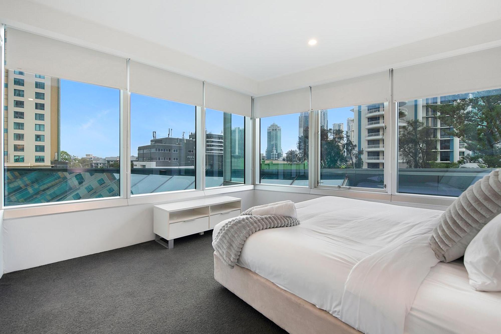 Q Tower At Surfers Paradise - Self Contained Apartments Голд-Кост Экстерьер фото